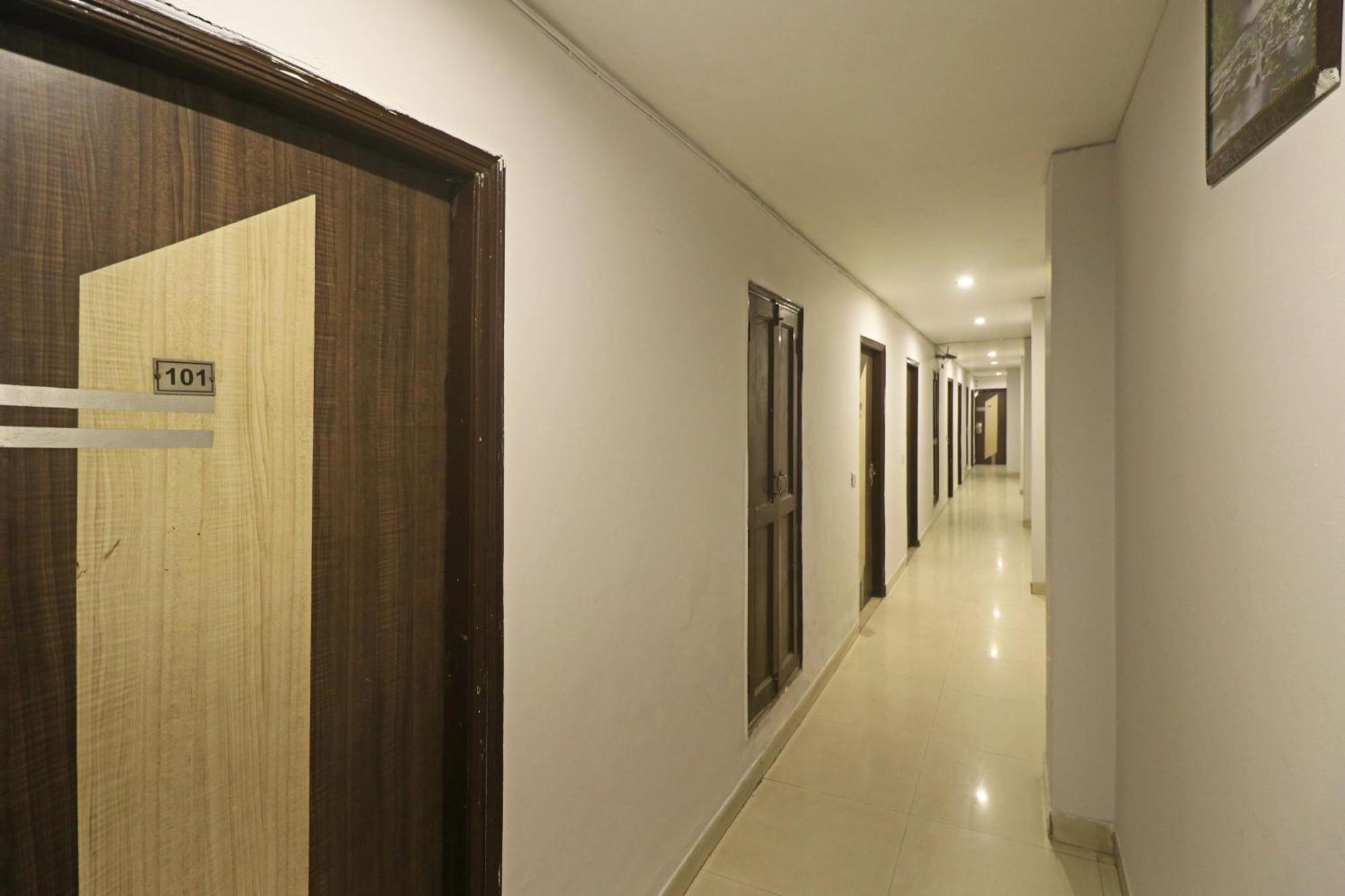 Hotel Samara Near Igi Airport Delhi Nowe Delhi Zewnętrze zdjęcie